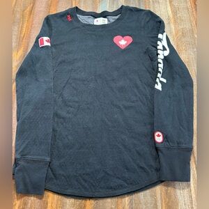 Hudson’s Bay Team Canada Olympic Long Sleeve Women’s Maple Leaf Tee EUC